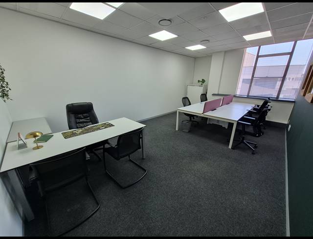 52M² OFFICE TO LET IN SANDTON CENTRAL